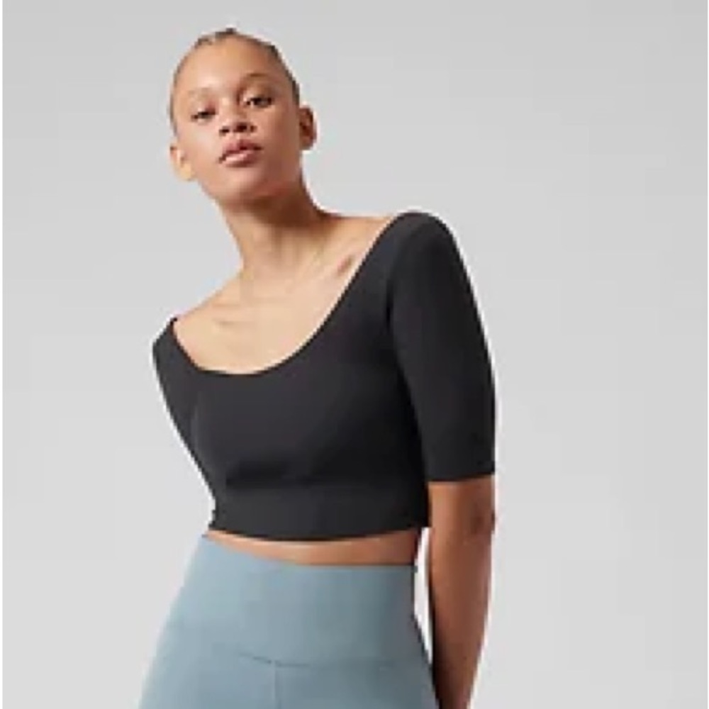 Athleta exhilarate crop A-C in black